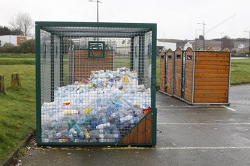 Container Recovery plastic bottles France