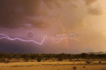 Lightning background arc-en-ciel in the desert Arizona USA