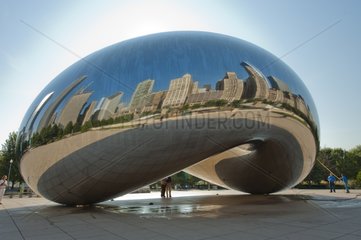 The Bean sculpture in Millennium Park Chicago