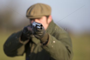 Hunter with shotgun - GB