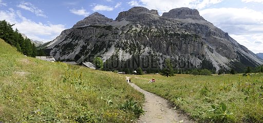 Peaks of the Rois mages Vallée étroite Massif Ecrins Alps