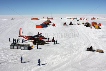 Personnel arrived by plane Summer Camp Concordia Station