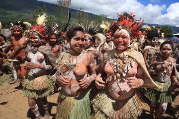 Women with cap and paint Papua New-Guinea