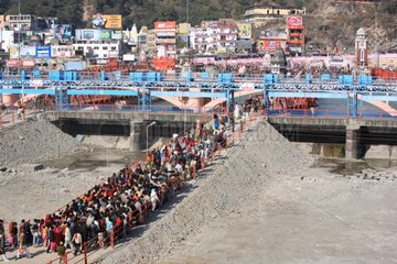 Crowd at the edge of the Ganges at Haridwar Kumbh India