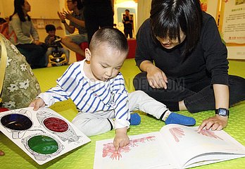 CHINA-PEKING-Eltern-Kind-READING-EVENT (CN)