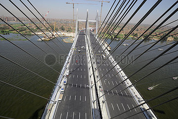 ?GYPTEN-KAIRO-WORLD breitestem SUSPENSION BRIDGE ?GYPTEN-KAIRO-WORLD breitestem SUSPENSION BRIDGE