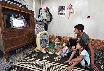 SYRIAN FAMILY-HOME SYRIEN-HOMS-VERTRIEBENE