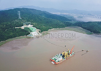 CHINA-ZHEJIANG-ZHOUSHAN-SUBMARINE CABLE-CONSTRUCTION (CN)