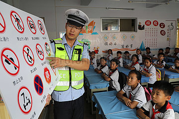 # CHINA-SAFETY BILDUNG-SOMMERURLAUB (CN)