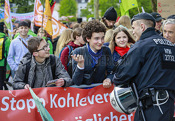 Fridays for Future Demonstration  Essen  Ruhrgebiet  Nordrhein-Westfalen  Deutschland
