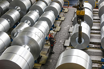 ThyssenKrupp Steel  Stahlcoils  Duisburg  Ruhrgebiet  Nordrhein-Westfalen  Deutschland  Europa