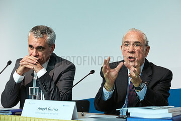 Berlin  Deutschland - Stefano Scarpetta und Angel Gurria  von der OECD.