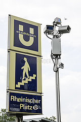 Ueberwachungskameras an der U-Bahn-Station  Essen  Ruhrgebiet  Nordrhein-Westfalen  Deutschland