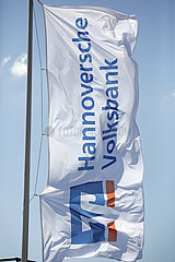 Hannover  Deutschland  Fahne der Hannoverschen Volksbank