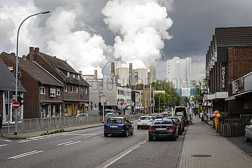 RWE Braunkohlekraftwerk Niederaussem  Nordrhein-Westfalen  Deutschland