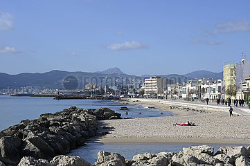 Spanien  Mallorca- Hafenpromenade im Stadtteil Portixol in Palma