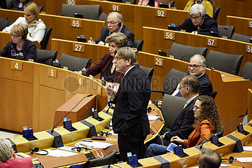 Bruessel  Region Bruessel-Hauptstadt  Belgien - Guy Verhofstadt bei einer Rede im Europaparlament.