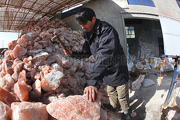 Afghanistan-salt