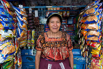 street vendor in guatamala