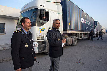 Truck scanner at the Tunisian border