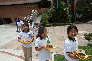 schoolgirls in fron of the Popol Vuh Museum in guatamala city