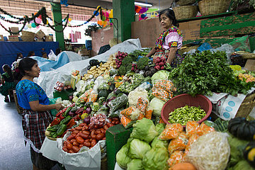 vegetable market in guatamala