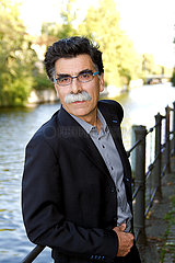 Kader Abdolah  iranischer Autor