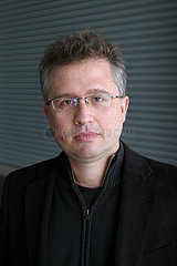Leonardo Valencia  ecuadorianischer Autor