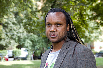 Tendai Huchu  simbabwischer Autor