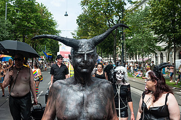 Wien  Oesterreich  Satanisten auf der Euro Pride Parade