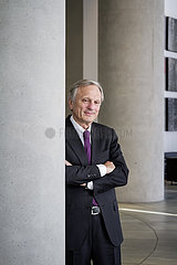 Dr. Werner Brandt  Aufsichtsratsvorsitzender RWE AG und innogy SE  ProSiebenSat.1 Media SE  Aufsichtsratsmitglied bei Deutsche Lufthansa AG  OSRAM Licht AG