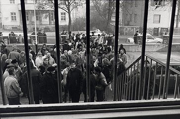 Erfurt  4.12.1989  erste Stasi- Besetzung in der DDR