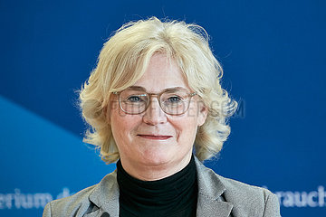 Berlin  Deutschland - Christine Lambrecht  Bundesjustizministerin.