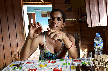 Cuba  Vinales - Valle de Vinales  Fertigung von Zigarren