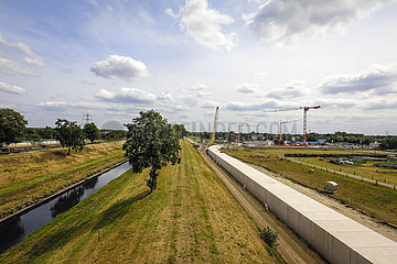 Emscherumbau  Neubau Abwasserkanal Emscher  Ruhrgebiet  Oberhausen  Nordrhein-Westfalen  Deutschland