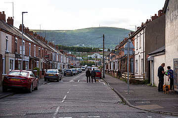 Grossbritannien  Nordirland  Belfast - Seitenstrasse der Falls Road  katholisches West Belfast