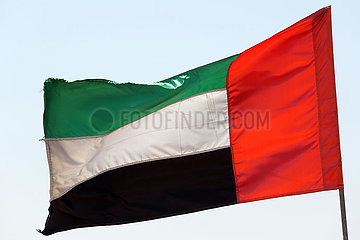 Dubai  Vereinigte Arabische Emirate  Nationalfahne der Vereinigten Arabischen Emirate
