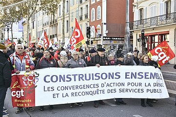 Gewerkschafter demonstrieren  Marseille
