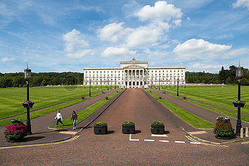Grossbritannien  Belfast - Stormont Castle  Sitz der Nordirland-Versammlung und Regierung Nordirlands - ab Januar 2017 suspendiert.