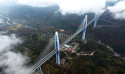 CHINA-GUIZHOU-Pingtang-MEGA BRIDGE-Öffnung TRAFFIC (CN)