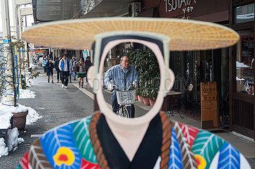 Takayama  Japan  Ein Aufsteller mit Gesichtsausschnitt fuer Touristenfotos