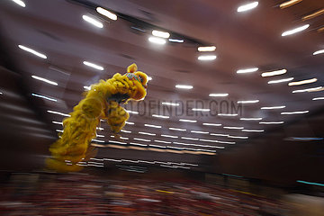 SINGAPUR-LION Tanzwettbewerb-NEUJAHRS