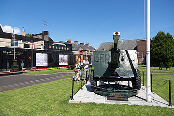 Grossbritannien  Belfast - Mahnmal fuer Ulster-Einheiten der Britischen Armee im 1. Weltkrieg  Shankill Road  protestantischer Teil von West Belfast