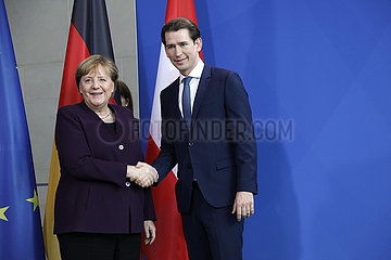 Bundeskanzleramt Treffen Merkel Kurz