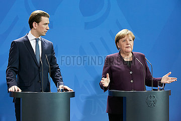 Berlin  Deutschland - Bundeskanzlerin Angela Merkel und der Bundeskanzler Oesterreichs Sebastian Kurz.