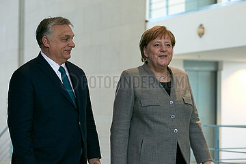 Berlin  Deutschland - Viktor Orban  Ministerpraesident von Ungarn und Bundeskanzlerin Angela Merkel.