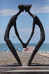 Batumi  Georgien  Skulptur Erste Liebe von Irakli Tsuladze am Schwarzen Meer