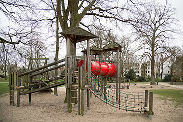 Deutschland  Bremen - leerer Spielplatz
