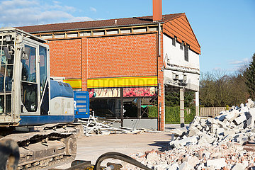 Deutschland  Bremen - Supermarkt des Lebensmitteldiscounters netto wird entkernt und umgebaut