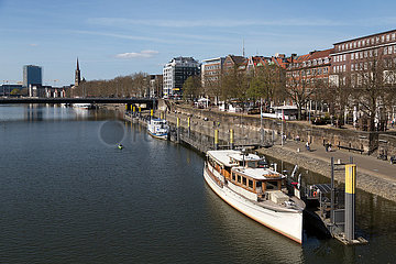 Deutschland  Bremen - Teil der Innenstadt an der Weser